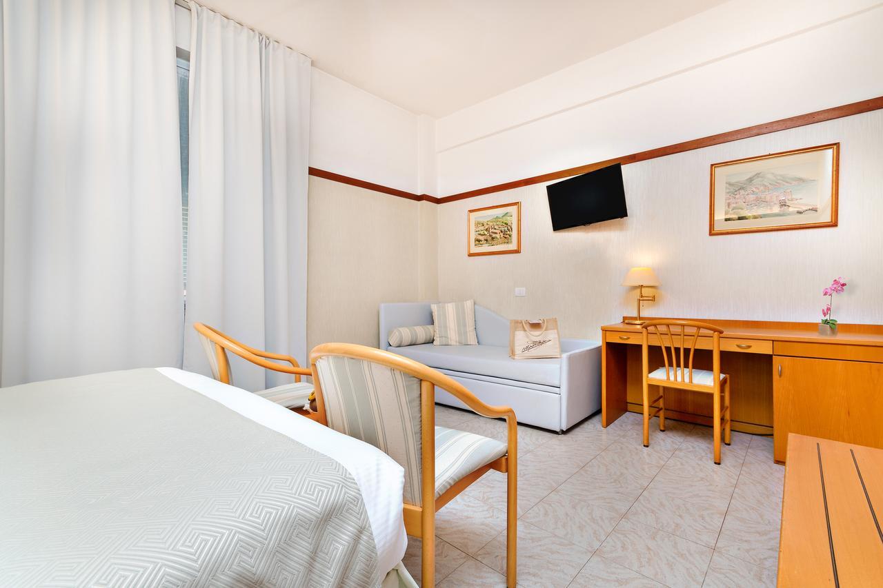 Hotel Monte Rosa Chiavari Eksteriør billede